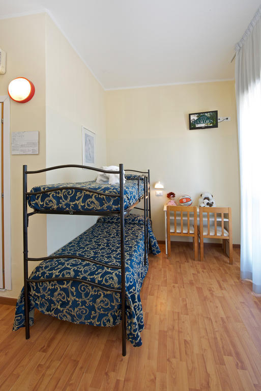 Hotel Garden Cattolica Ruang foto