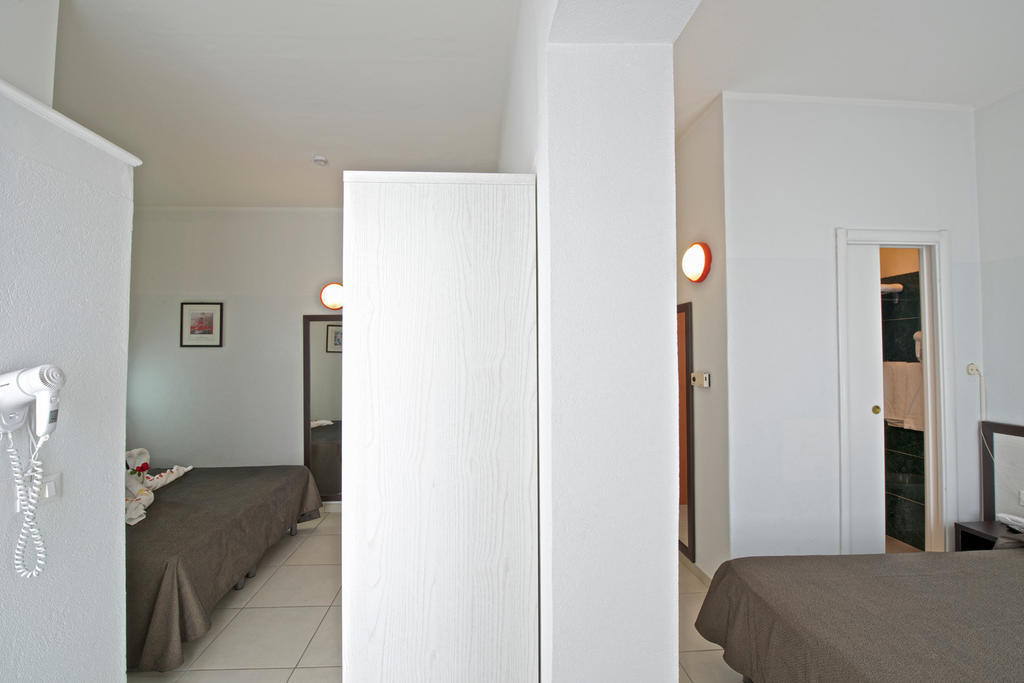 Hotel Garden Cattolica Ruang foto
