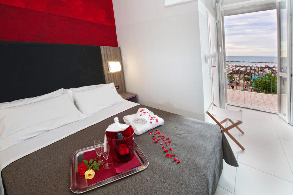 Hotel Garden Cattolica Ruang foto